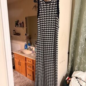Sleeveless Black and White Houndstooth Maxi Dress